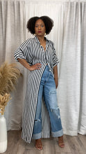 Load image into Gallery viewer, Striped Duster (Black)