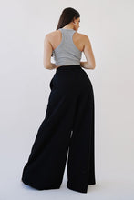 Load image into Gallery viewer, Wide Leg Sweatpants (Black)

