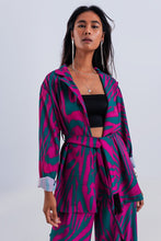 Load image into Gallery viewer, Animal Print Belted Blazer
