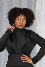 Load image into Gallery viewer, Elegant Midi Dress (Black)
