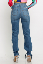 Load image into Gallery viewer, The Paula Jeans

